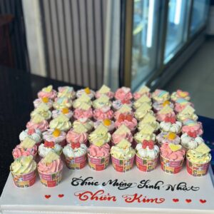 Set cupcake của tiệm Hoa Biển