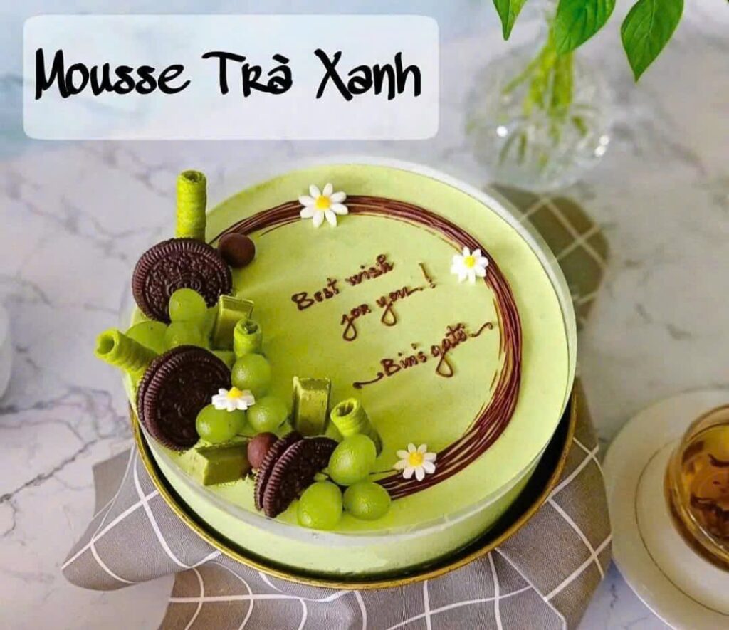 Bánh mousse matcha của tiệm Hoa Biển